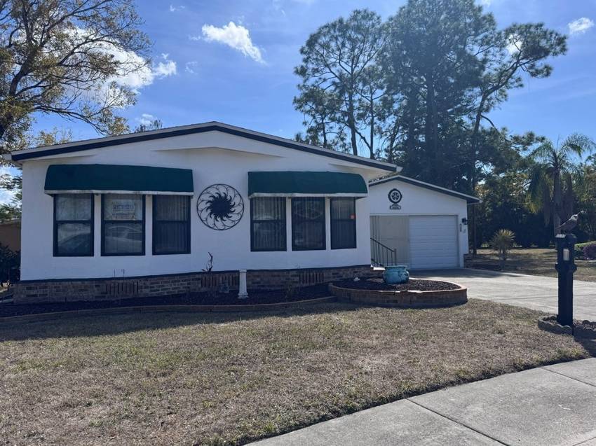 2909 Madera Circle a North Fort Myers, FL Mobile or Manufactured Home for Sale